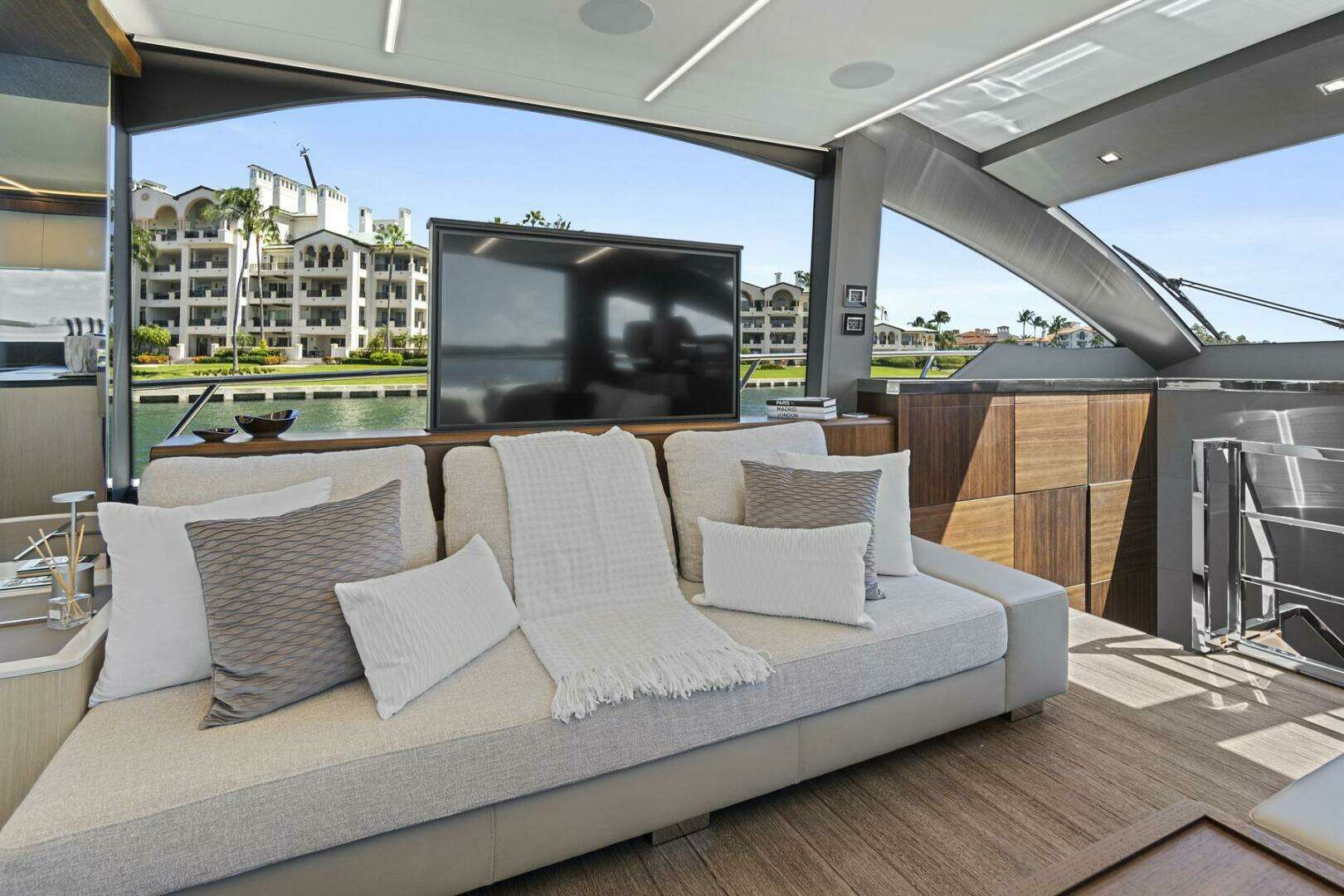 2023 Astondoa 66 Flybridge - Image 20