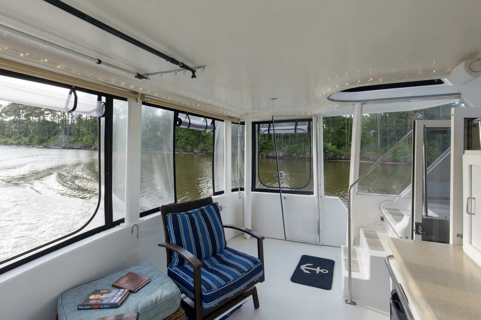 1997 Carver 445 Aft Cabin - Image 17