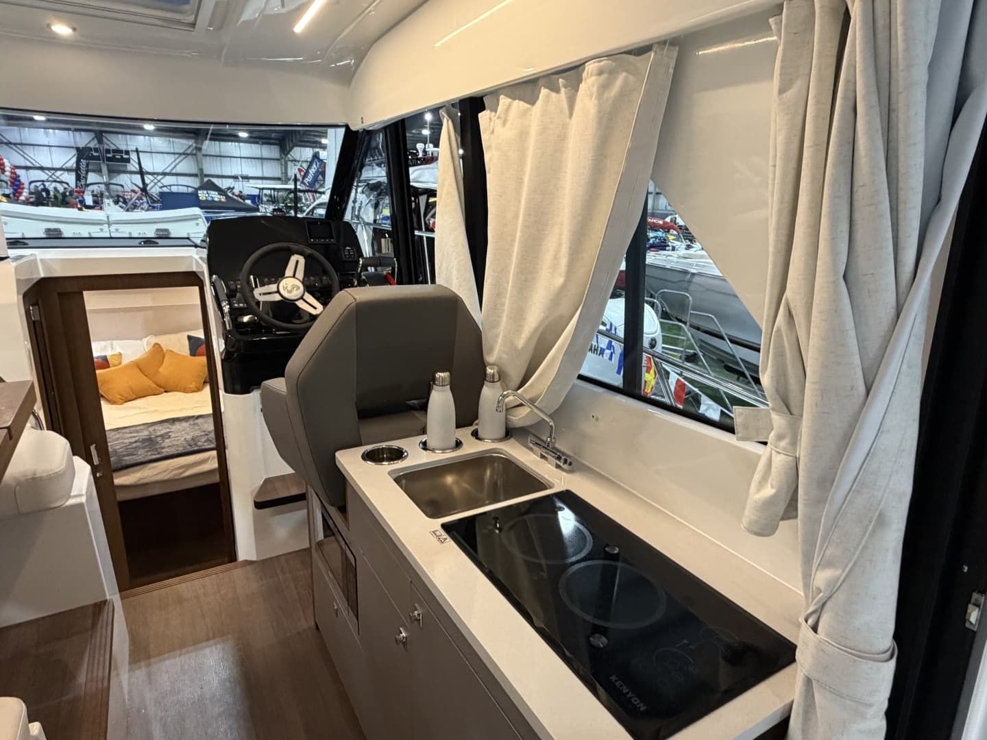 2026 Beneteau Antares 9 V2 - Image 4