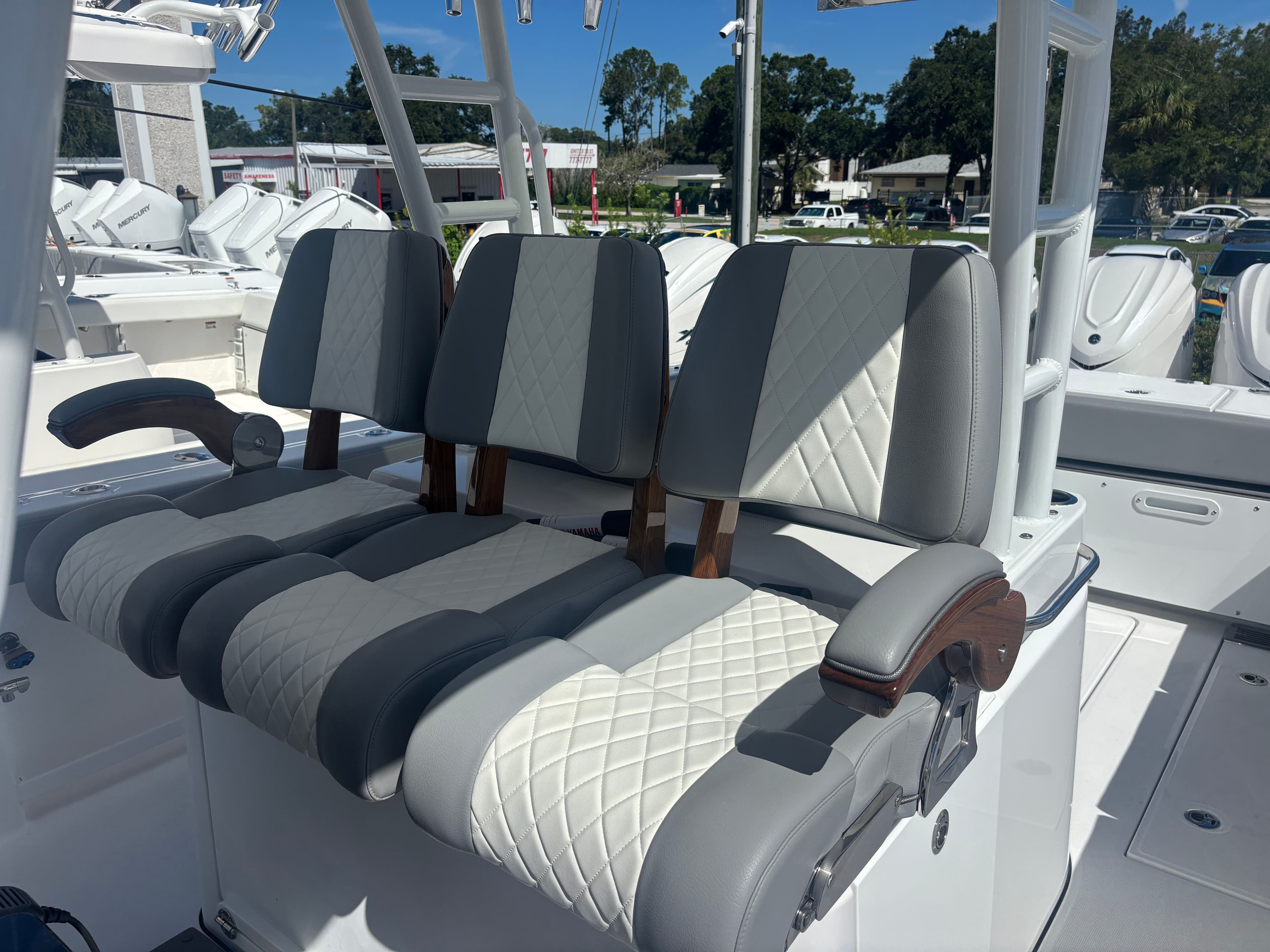 2026 EVERGLADES 375 CC - Image 32