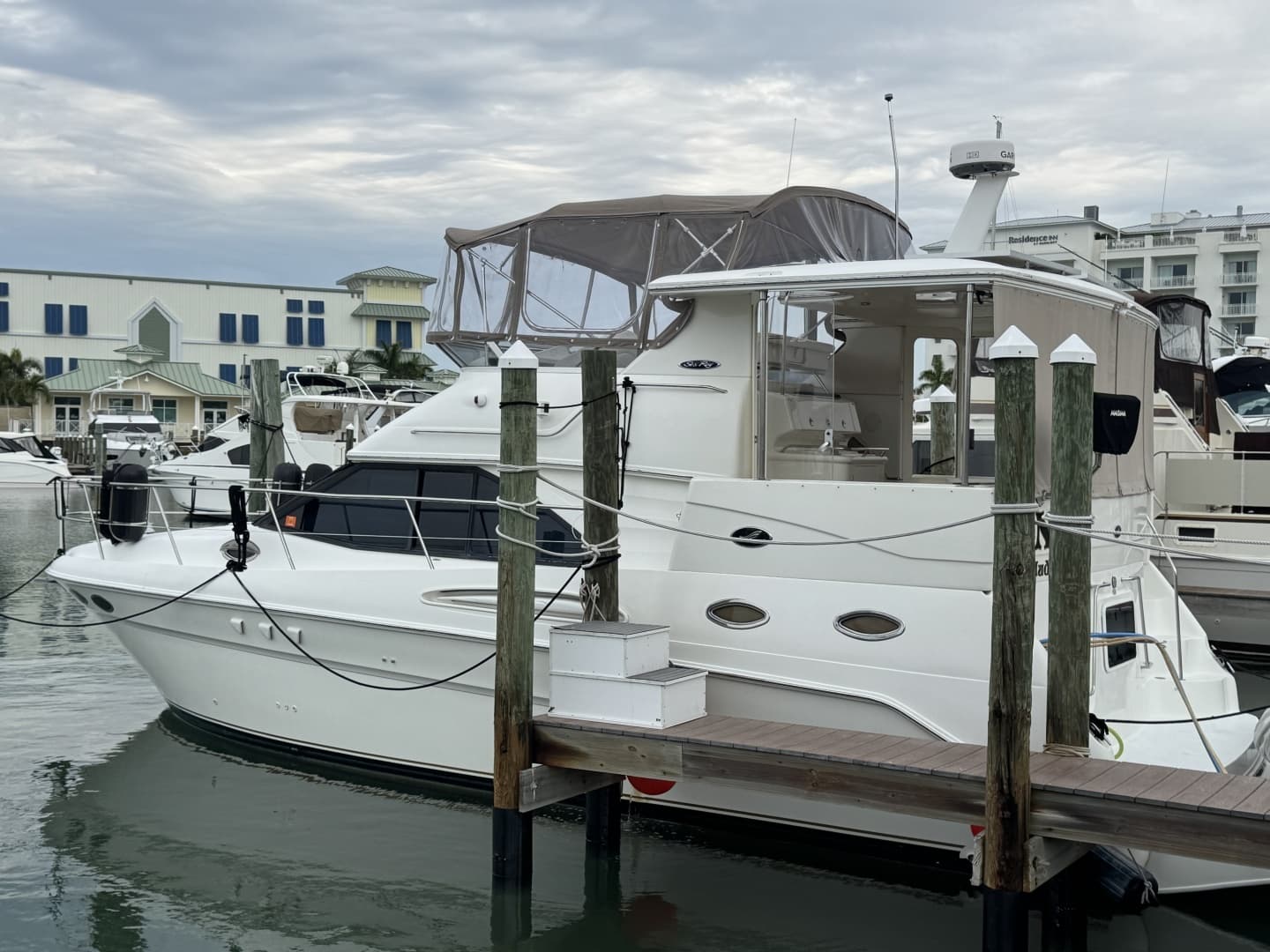 2001 Sea Ray 380 Aft Cabin - Image 5
