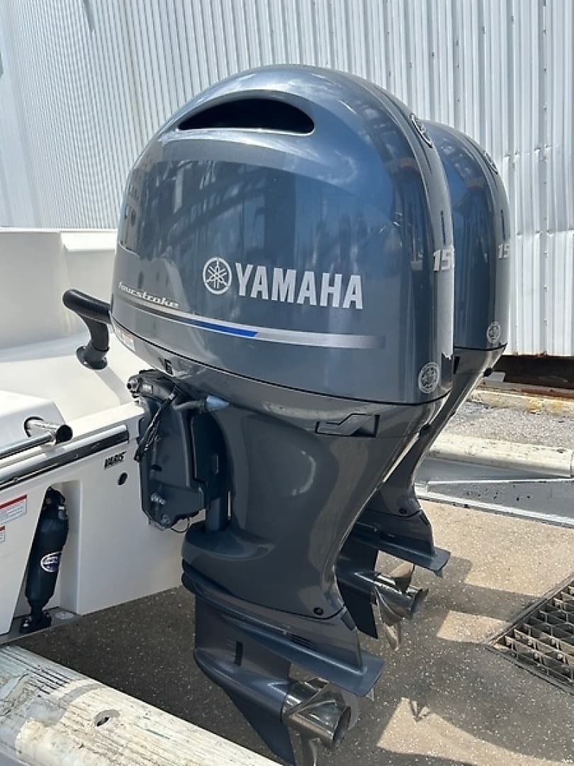 2022 Cobia 262 - Image 40