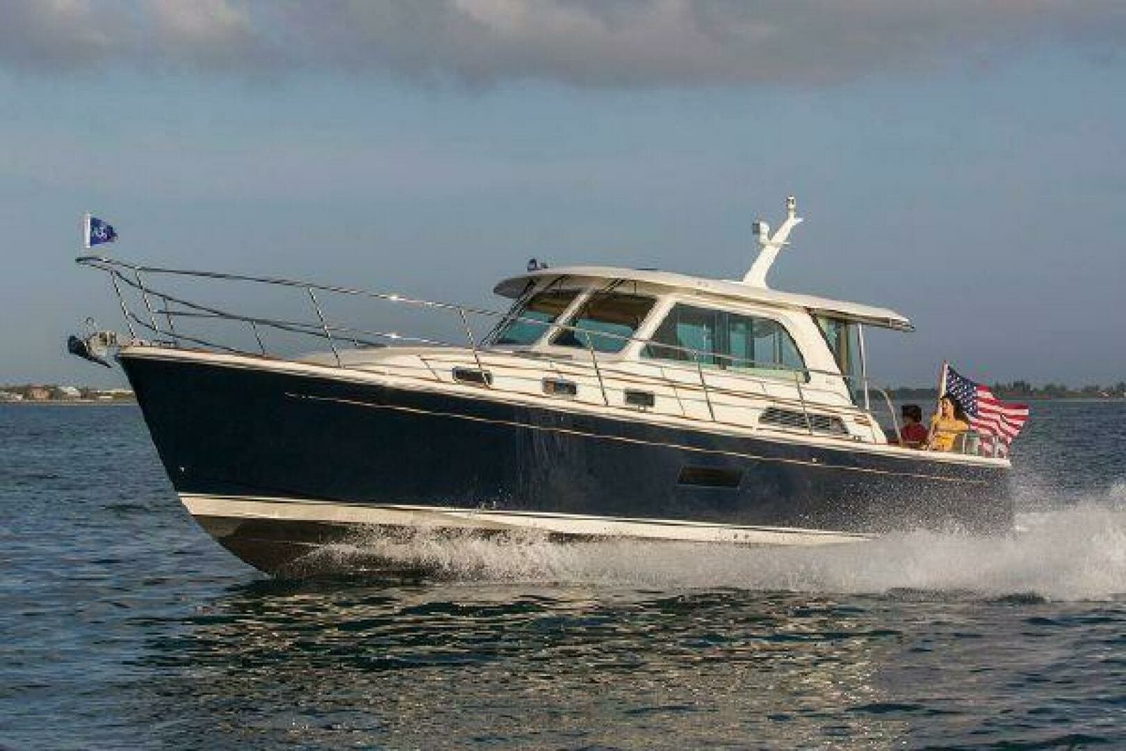 2008 Sabre Express - Image 2