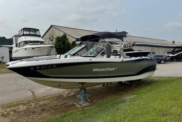 2020 MasterCraft X26
