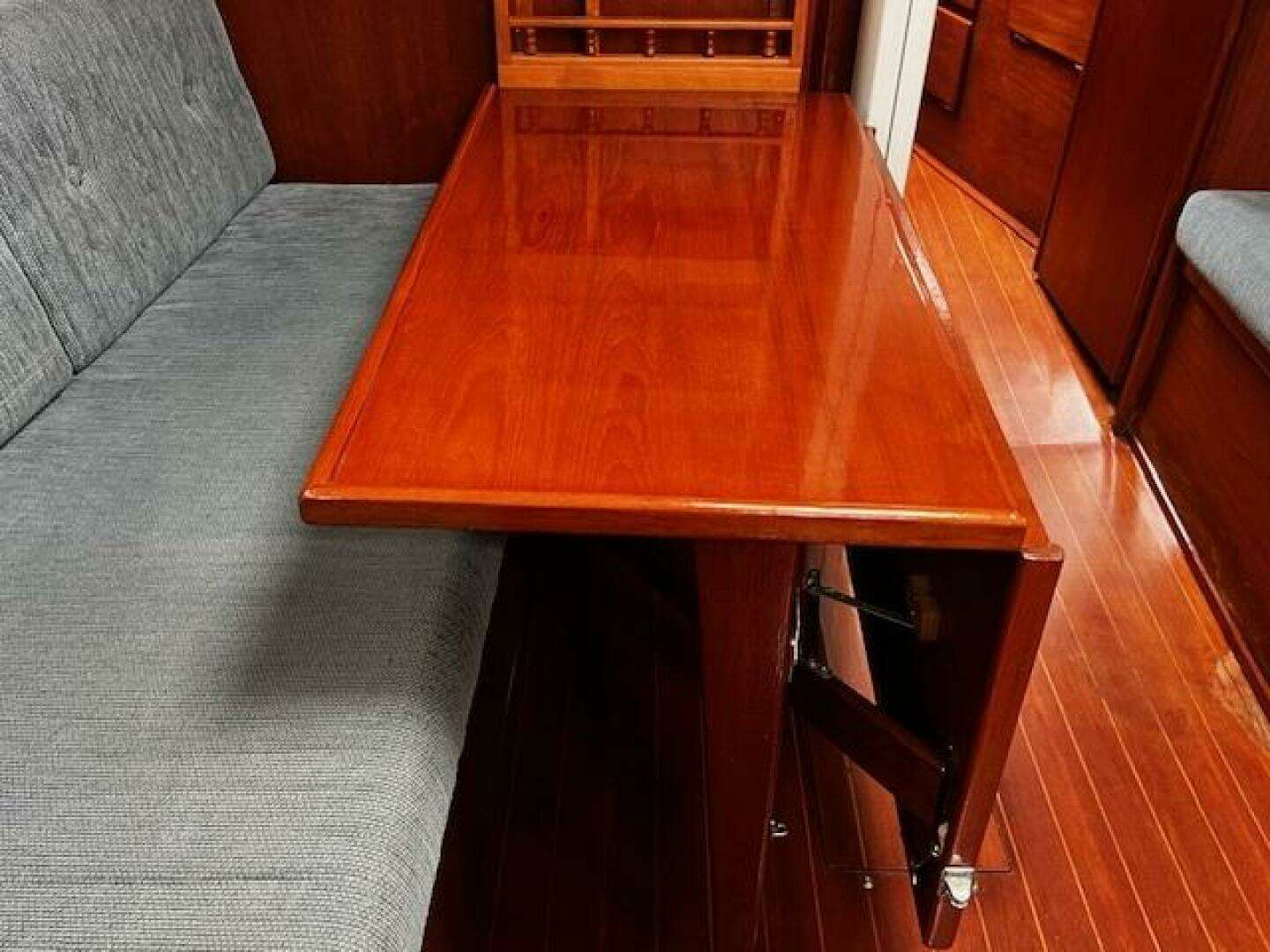 1987 Sabre 34 Mark II - Image 72