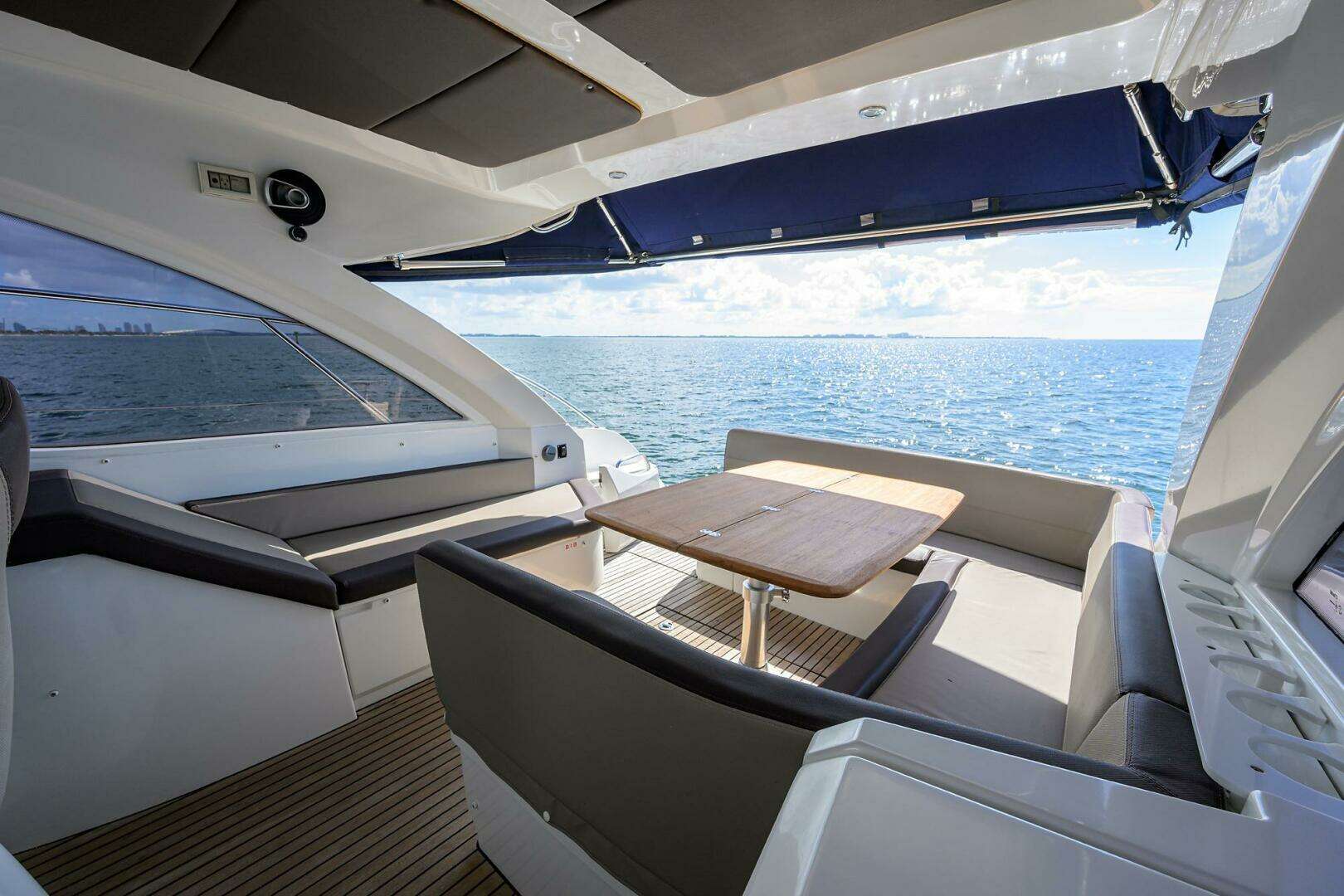 2015 Beneteau 38 GT - Image 25
