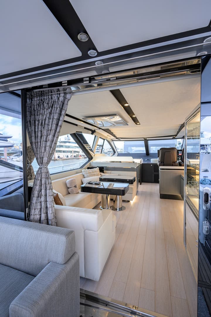 2019 Azimut S7 - Image 43