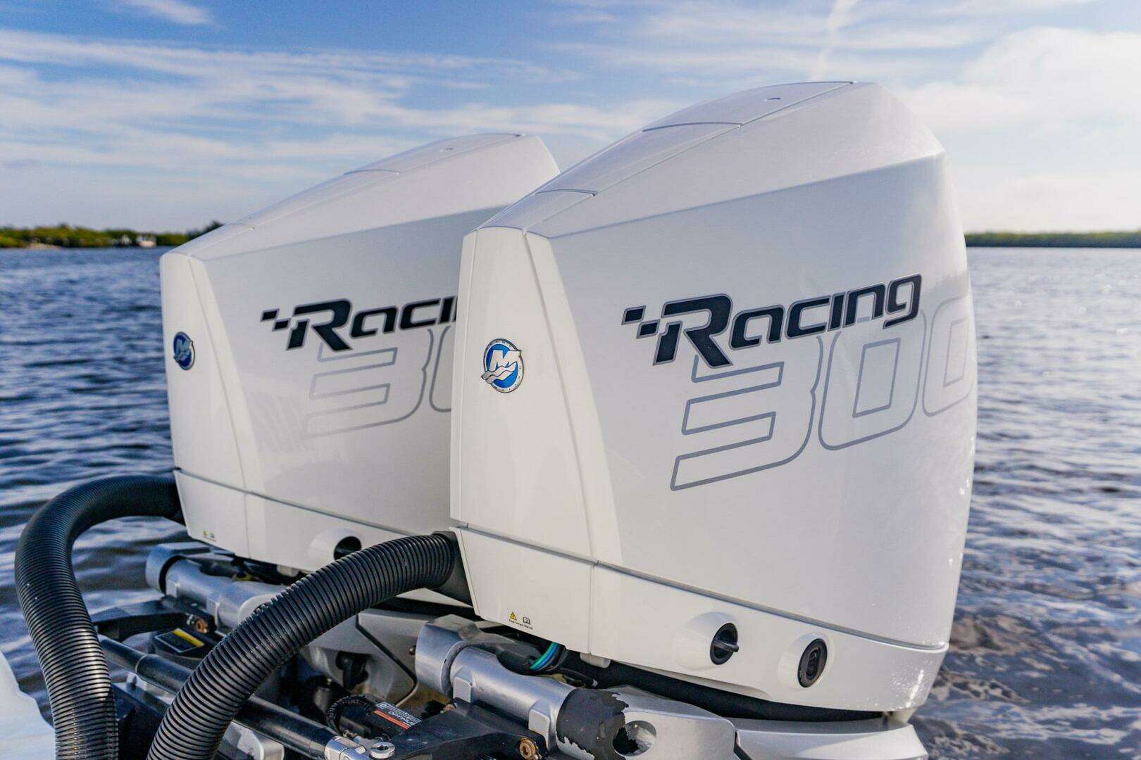2024 Costa Custom 34 SV - Image 10