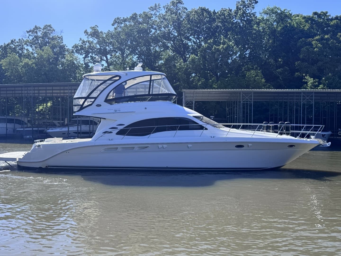 2009 Sea Ray 52 SEDAN BRIDGE - Image 2