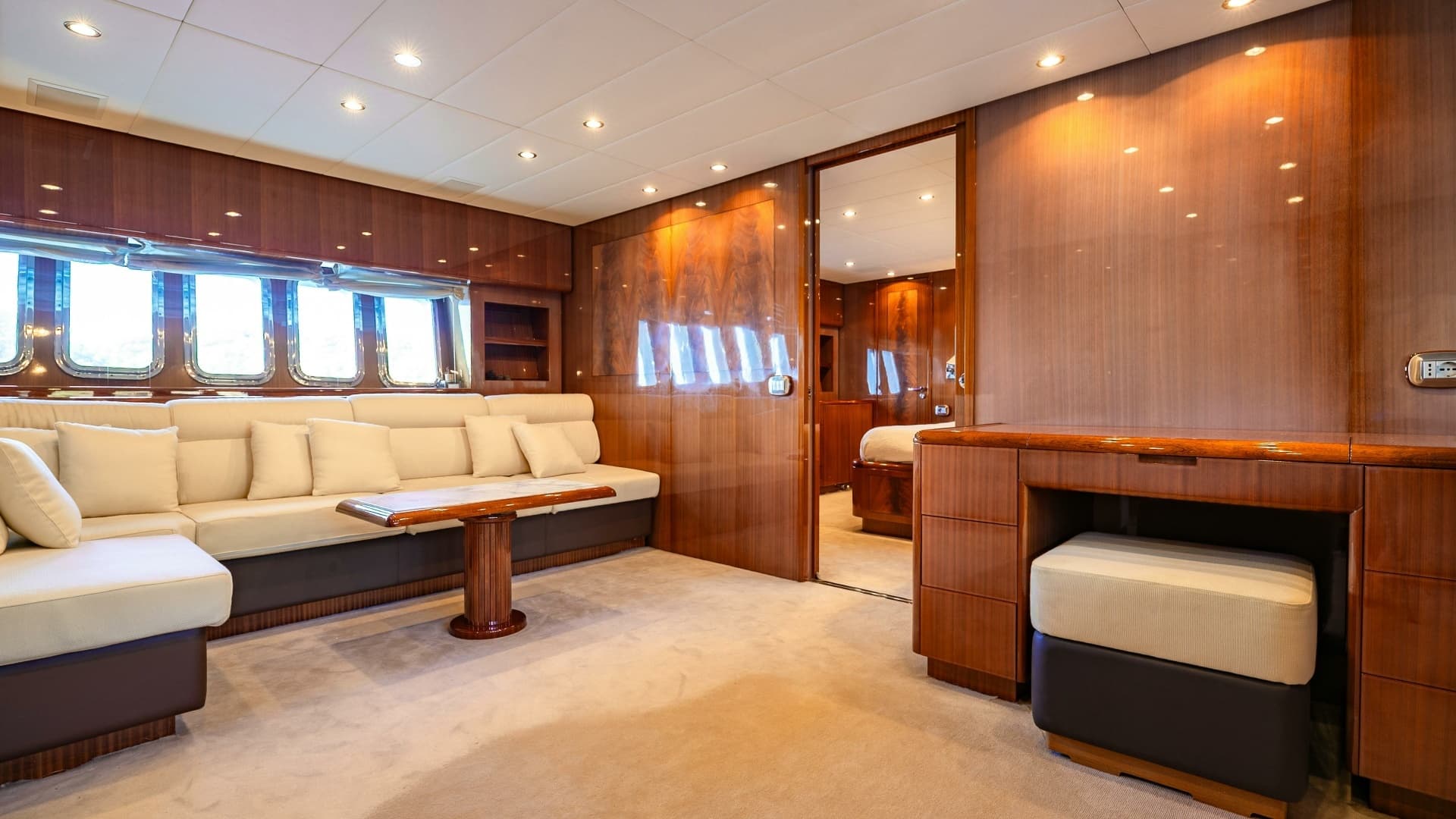 2010 Leopard Leopard 27 Sport - Image 25