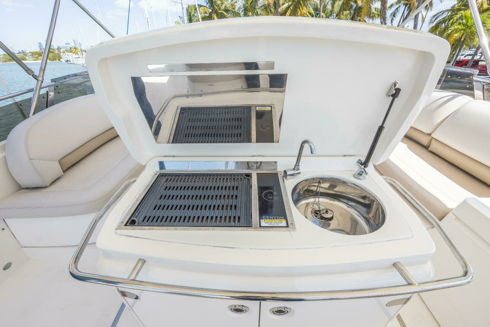 2008 Princess 58 Flybridge - Image 17