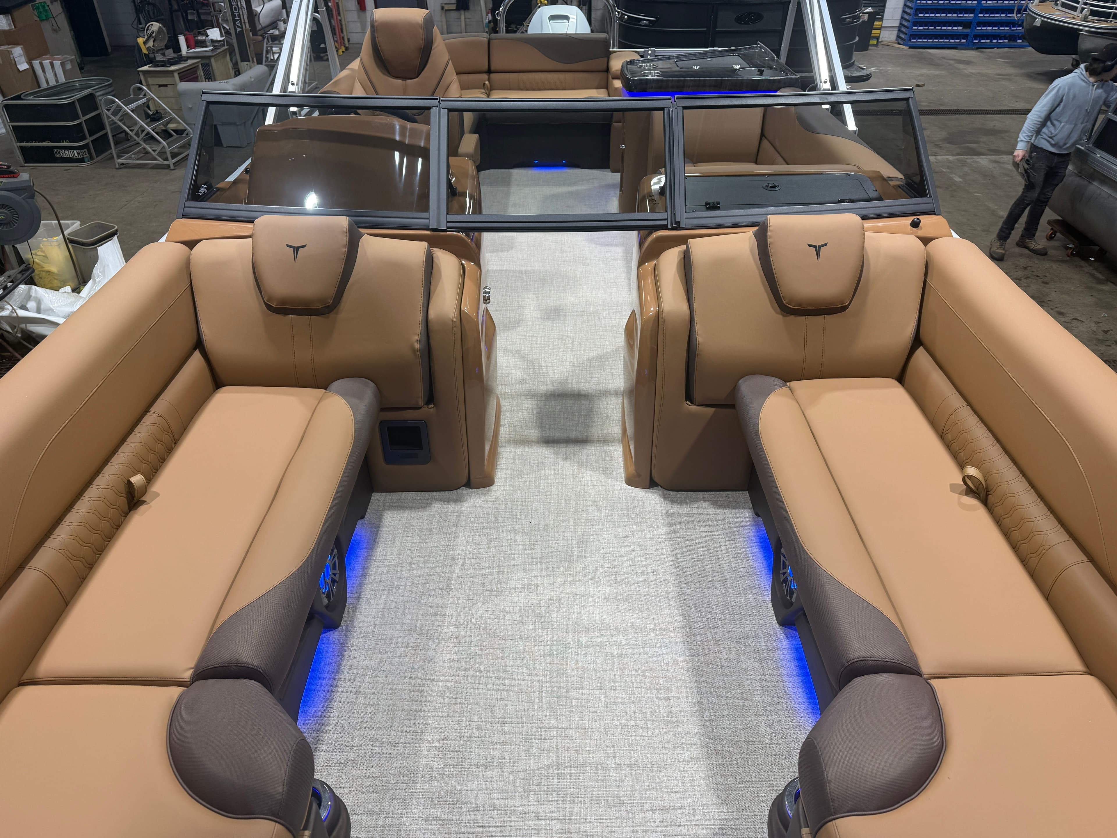 2026 Tahoe LTZ 300HP Elite Windshield 2385 Tritoon - 8
