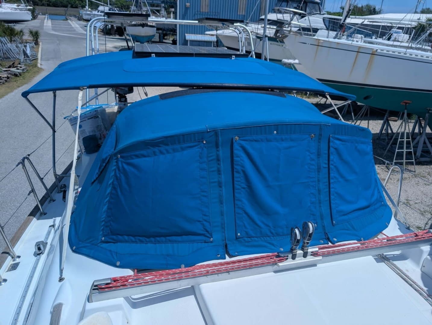 2006 Beneteau 423 - Image 17