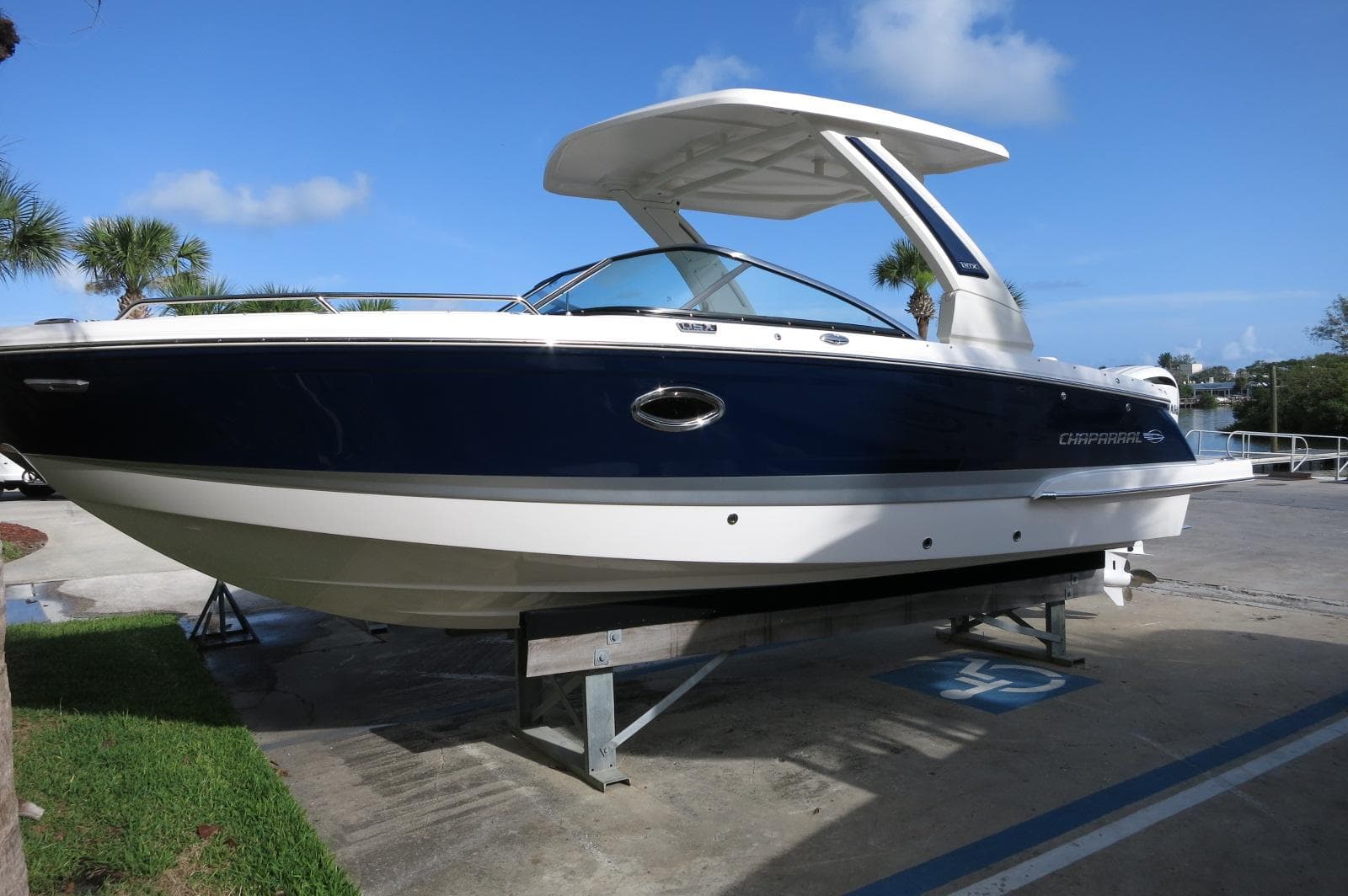2025 Chaparral 270 OSX