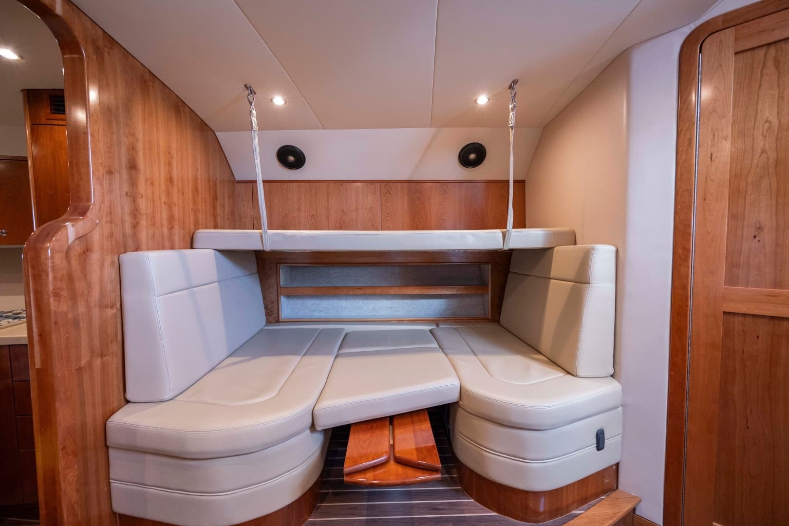 2019 Albemarle 410 Express Fisherman - Image 100