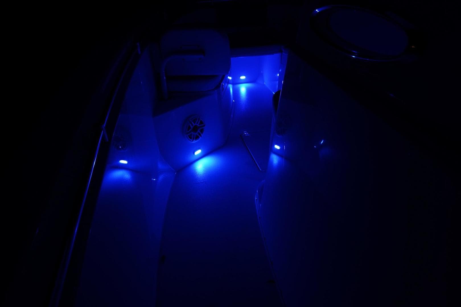 2022 Cobia 265 Center Console - 50