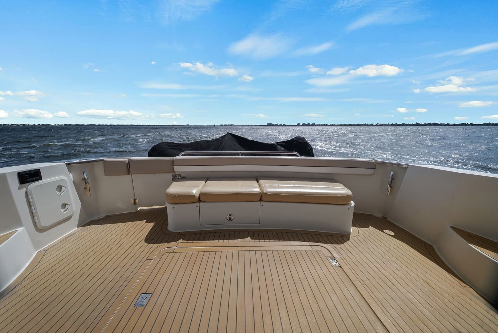 2008 Carver 56 Voyager SE - Image 7