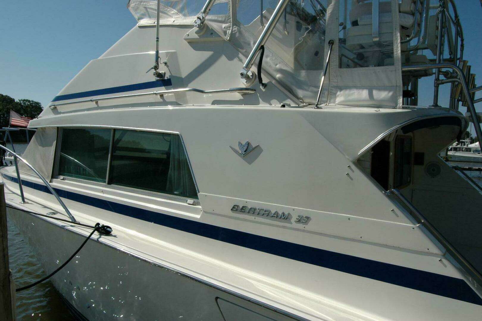 1987 Bertram 33 Sport Fisherman - Image 11