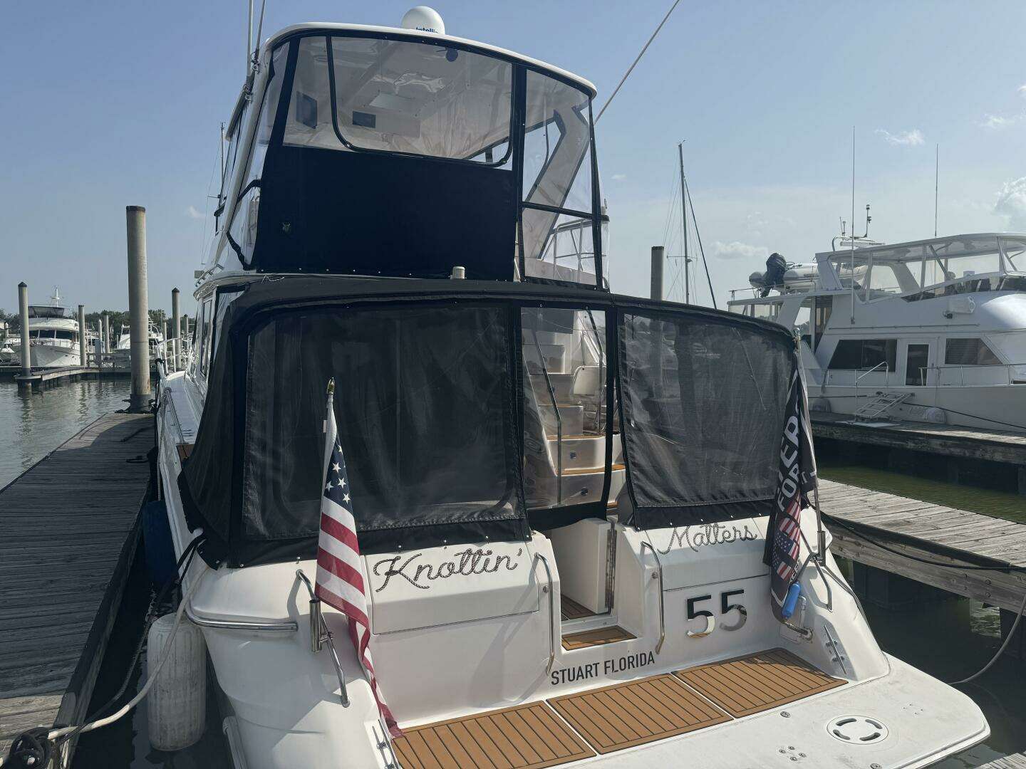 1998 Sea Ray 550 Sedan Bridge - Image 2