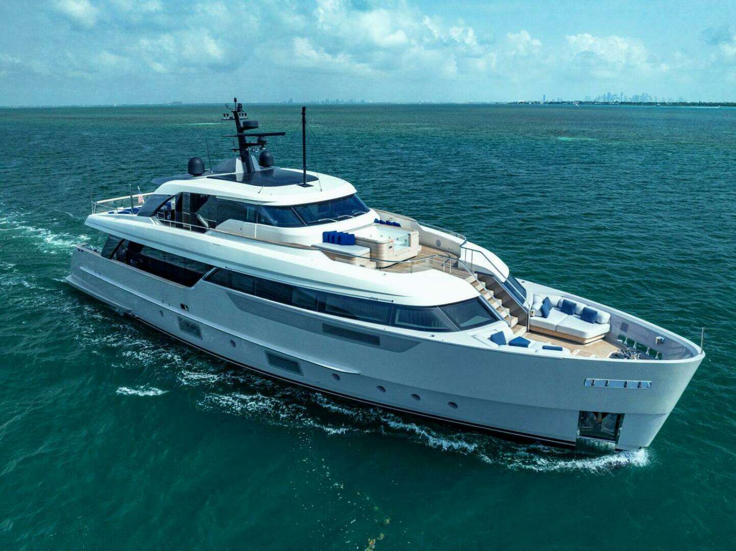 2022 Sanlorenzo SD96 - Image 59