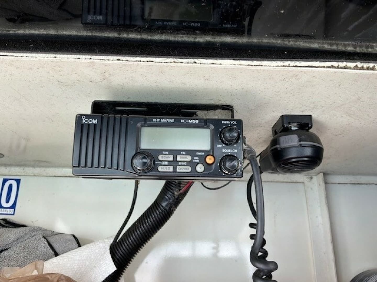 2000 Silverton 41 Convertible - Image 35