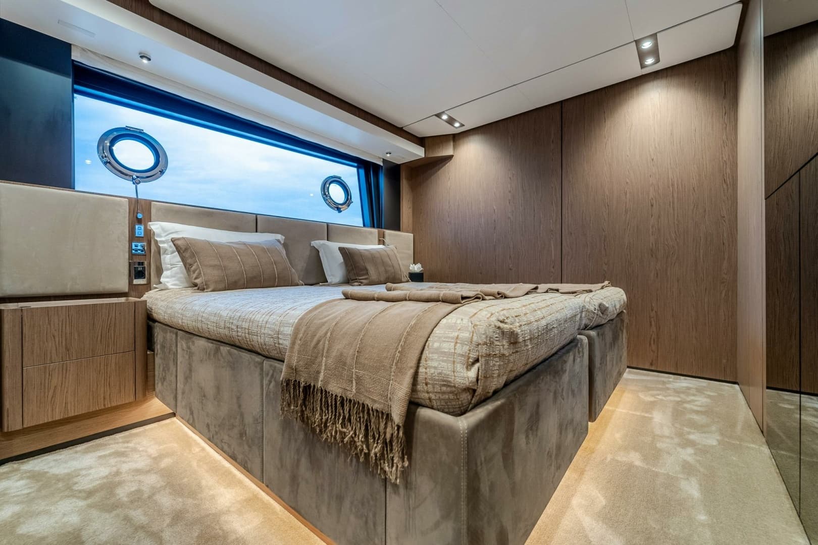 2023 Ferretti Yachts Ferretti 1000 - Image 27