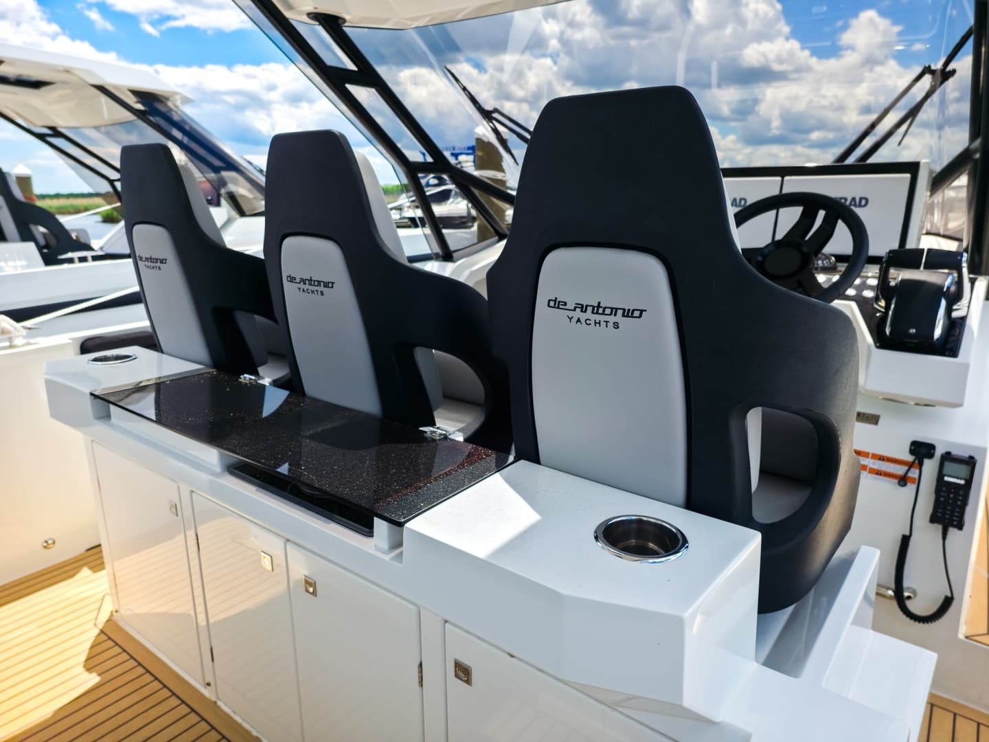 2026 De Antonio Yachts D32 - Image 23
