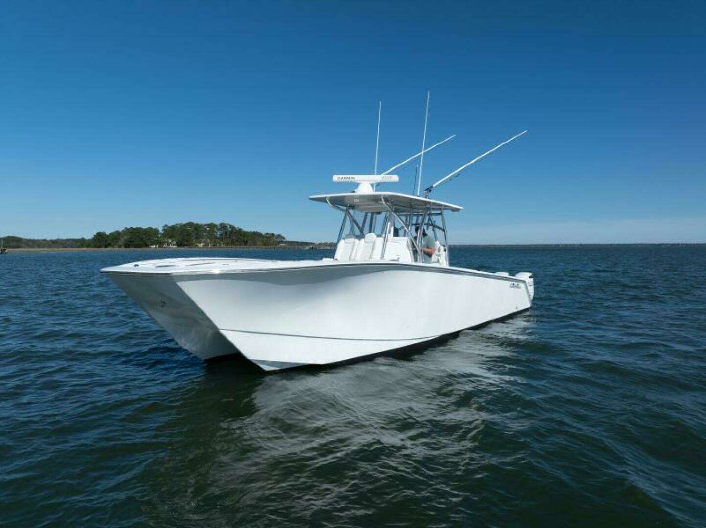 2023 SeaHunter 38 CTS - Image 2