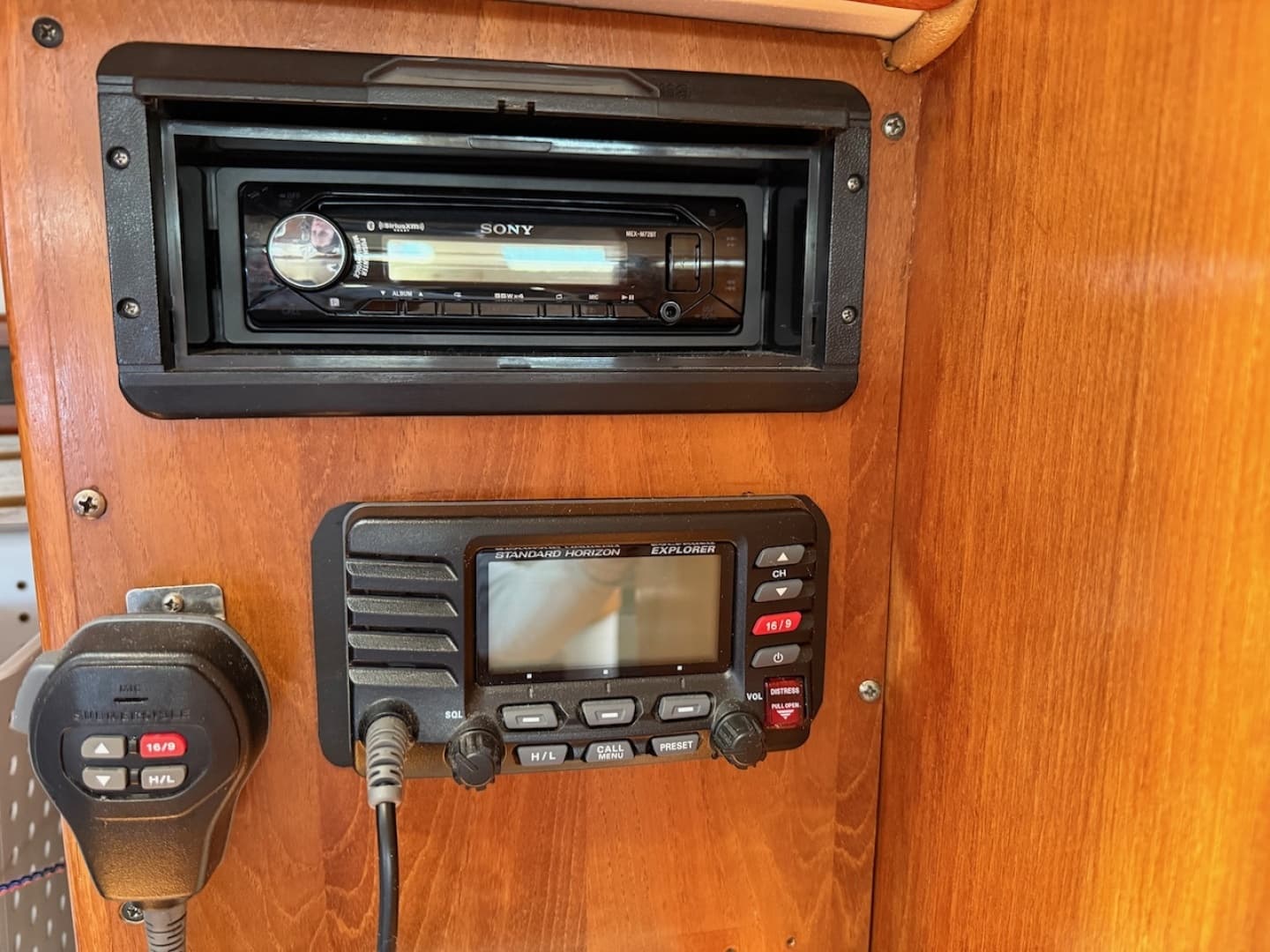 1998 Catalina 380 - Image 44