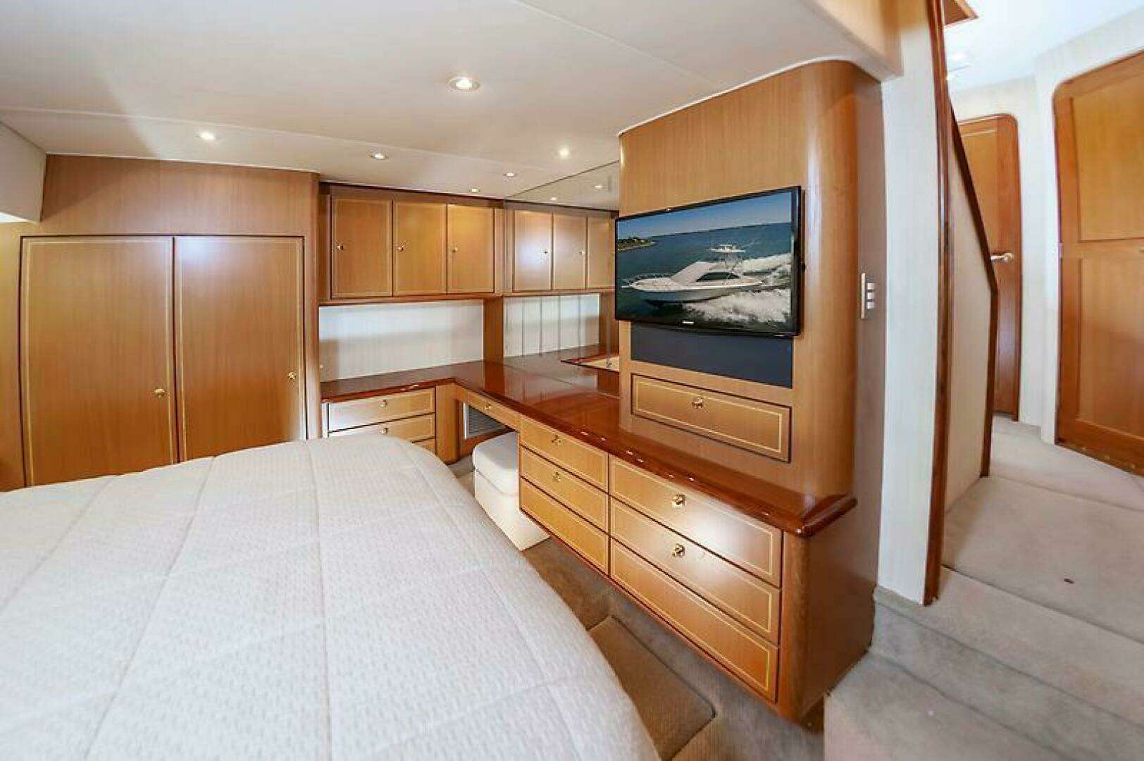 2003 Ocean 57 Convertible - Image 45