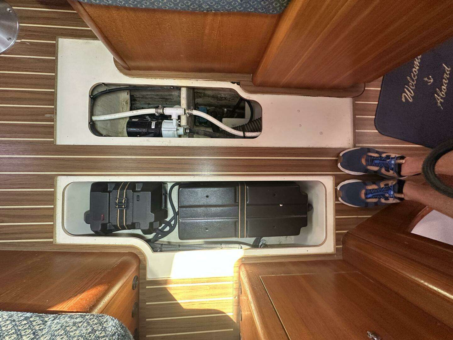 2006 Hunter 38 - Image 37