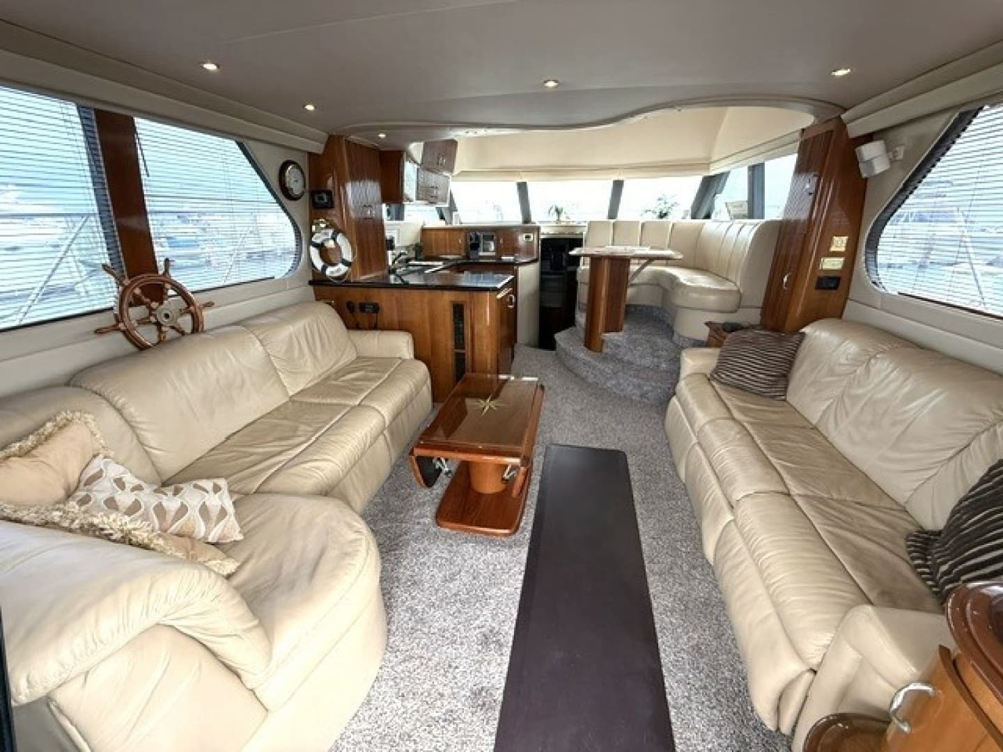2005 Carver 46 Voyager - Image 37