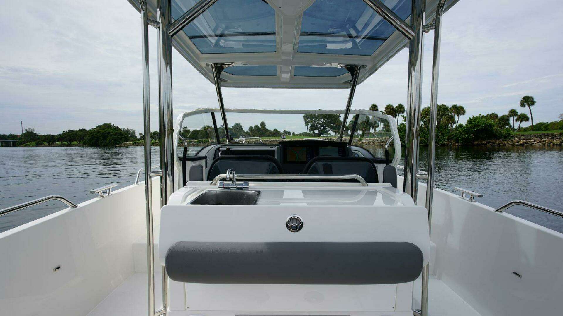 2024 Nimbus Tender 9 - Image 11