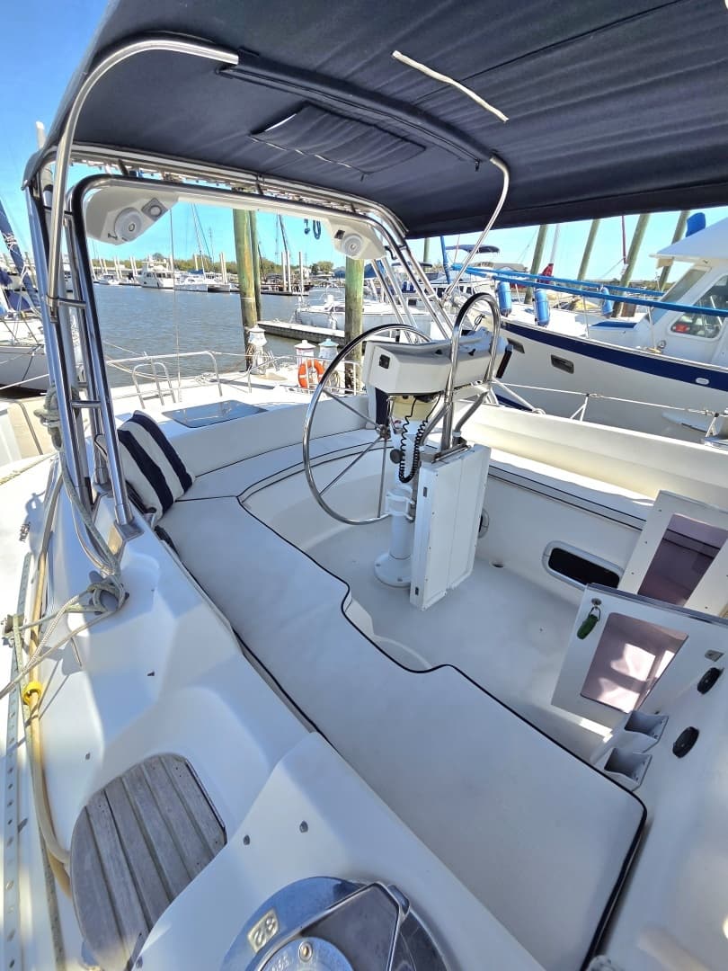 1991 Hunter Passage 42 - Image 31