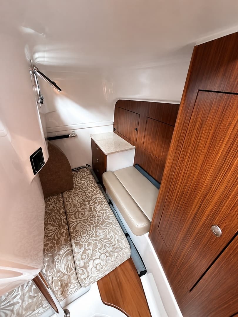 2016 Pursuit OS 345 Offshore - Image 17