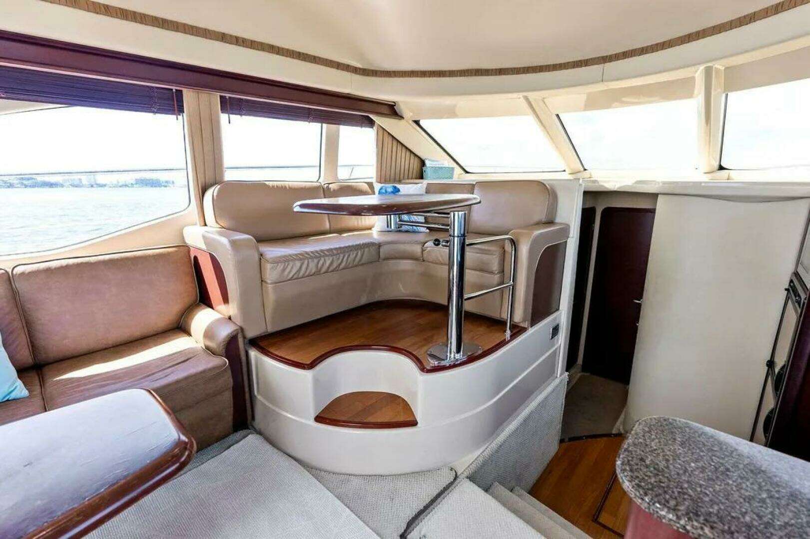 2007 Sea Ray 44 Sedan Bridge - Image 17