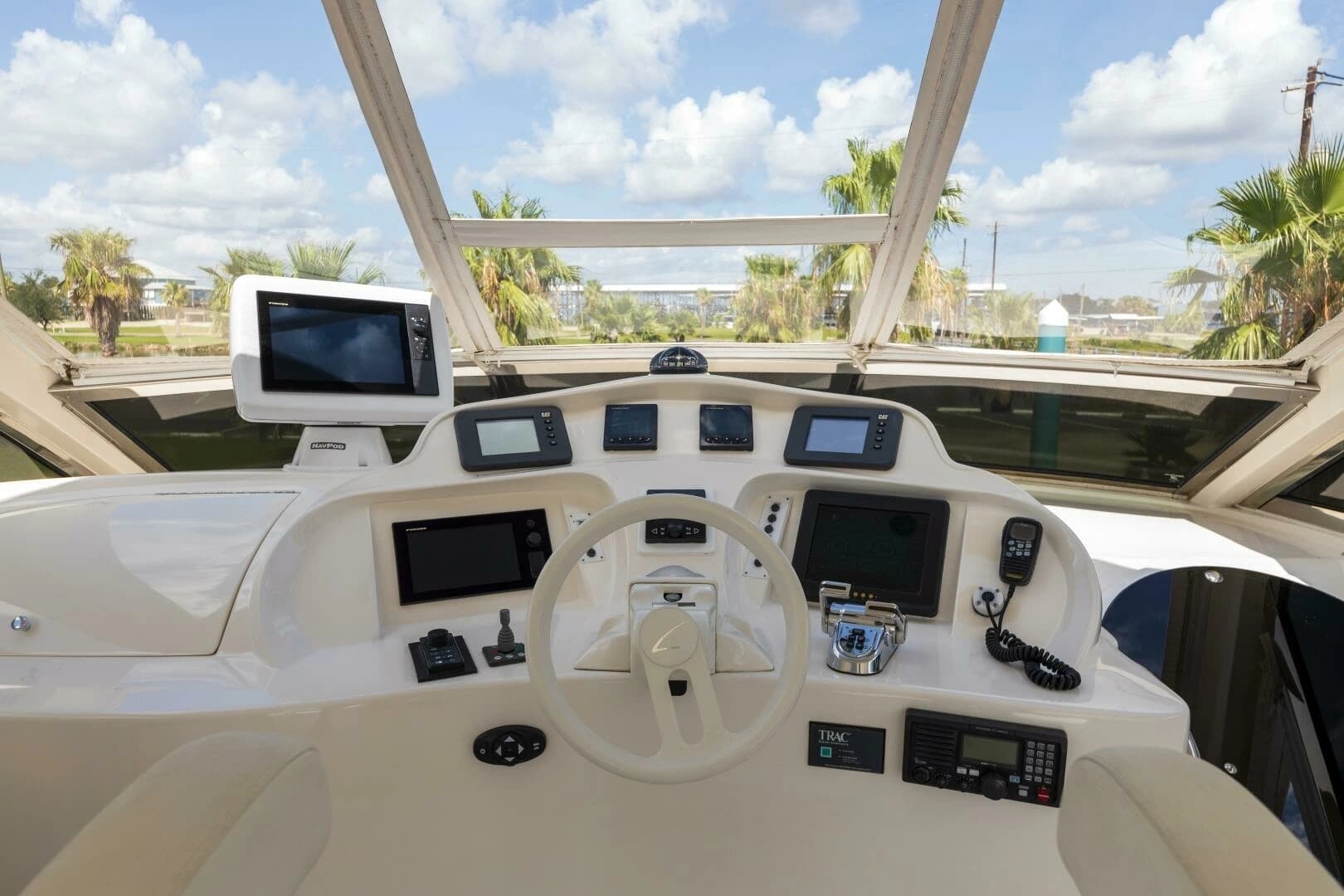 2007 Lazzara Yachts 74 Motor Yacht - Image 95