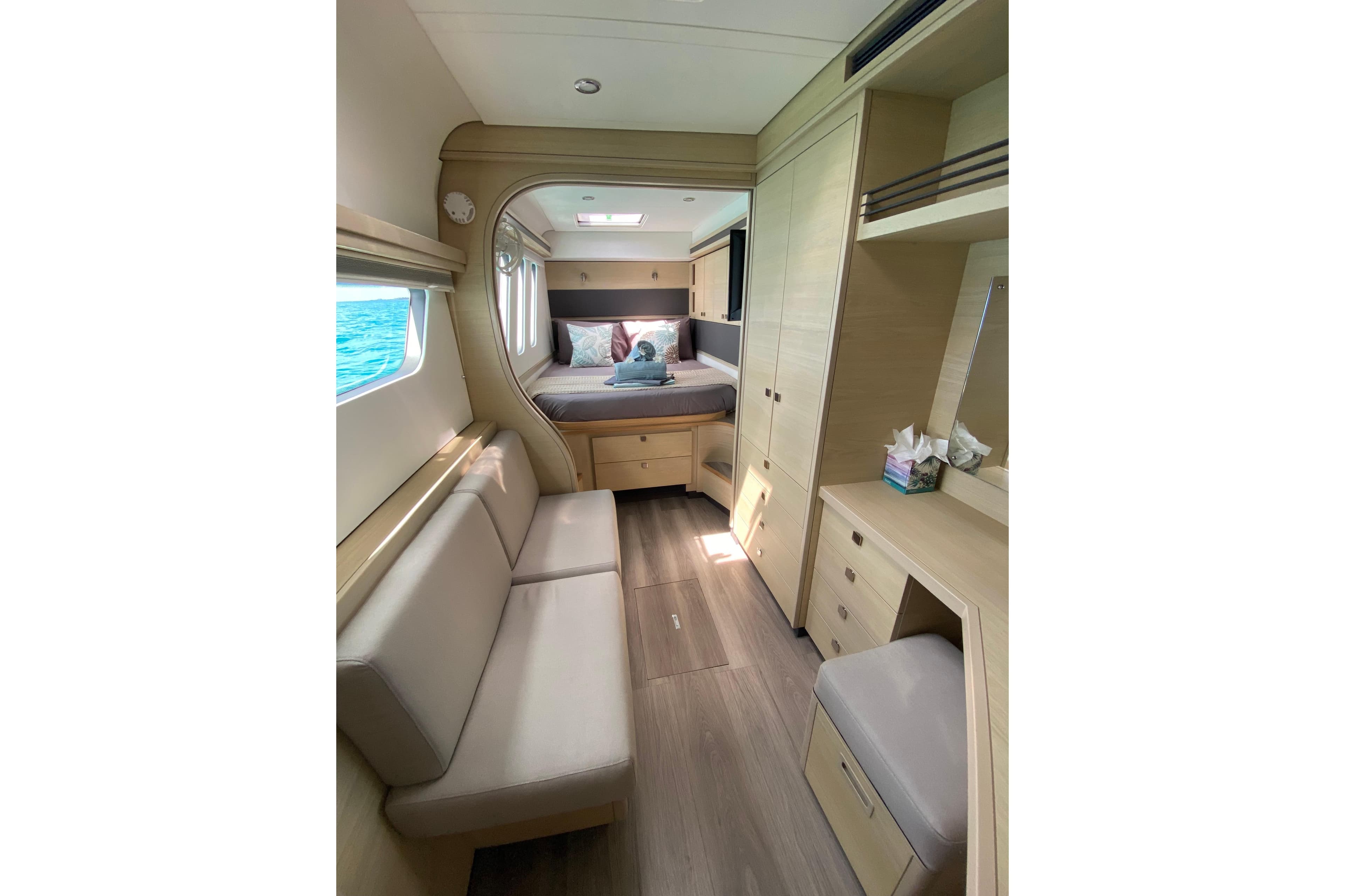 2023 Xquisite Yachts X5 PLUS