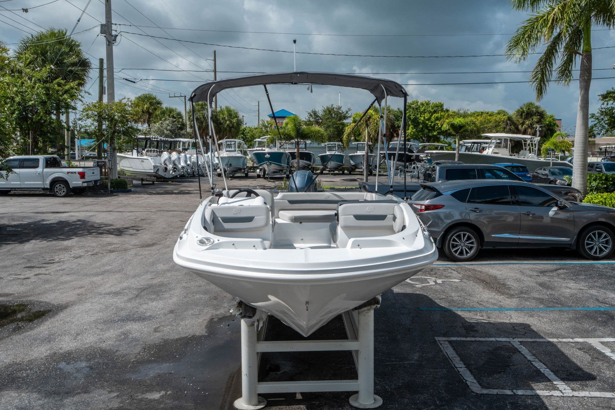 2026 Hurricane SunDeck Sport 185 OB - 7