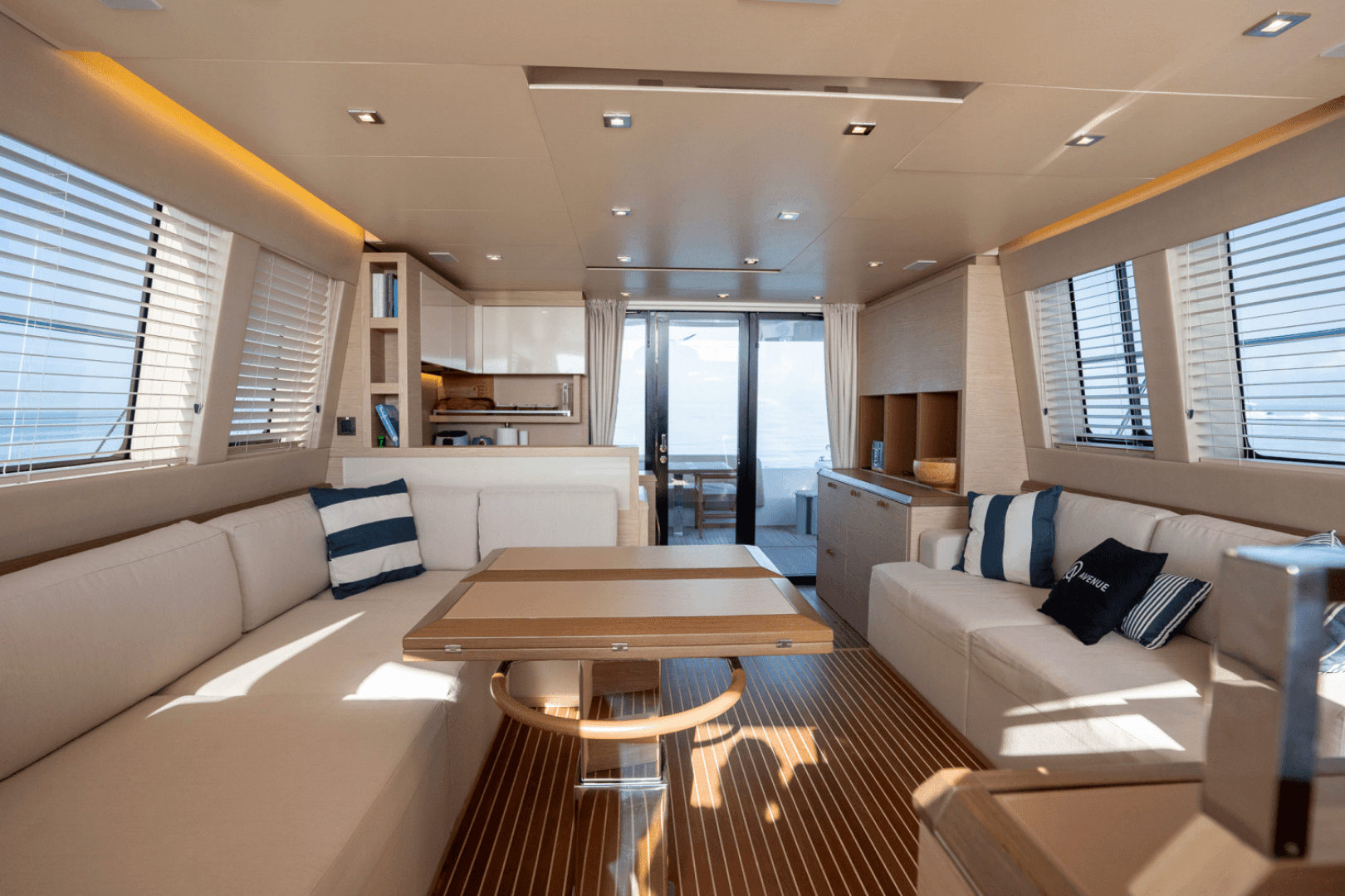 2019 Monte Carlo Yachts MC6 - Image 34