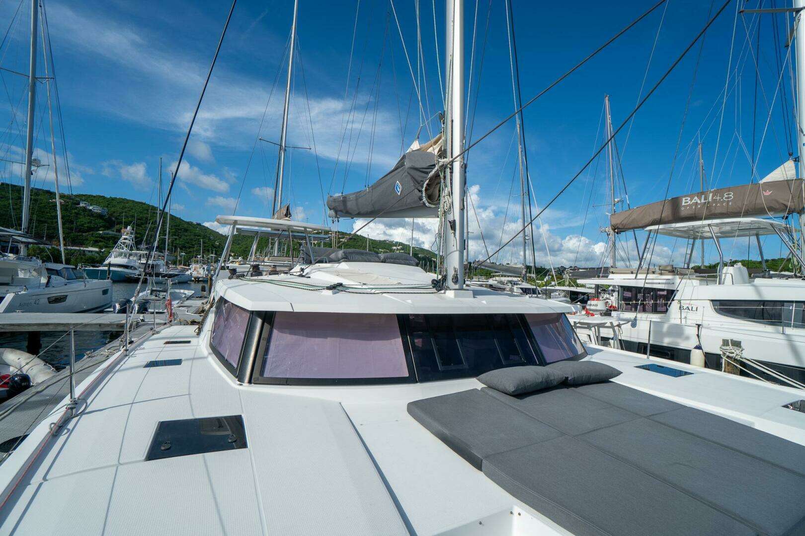 2020 Fountaine Pajot — - Image 10