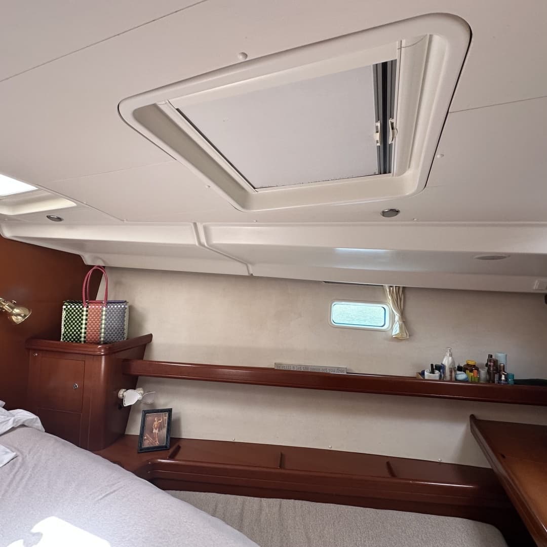 2006 Beneteau 523 - Image 13
