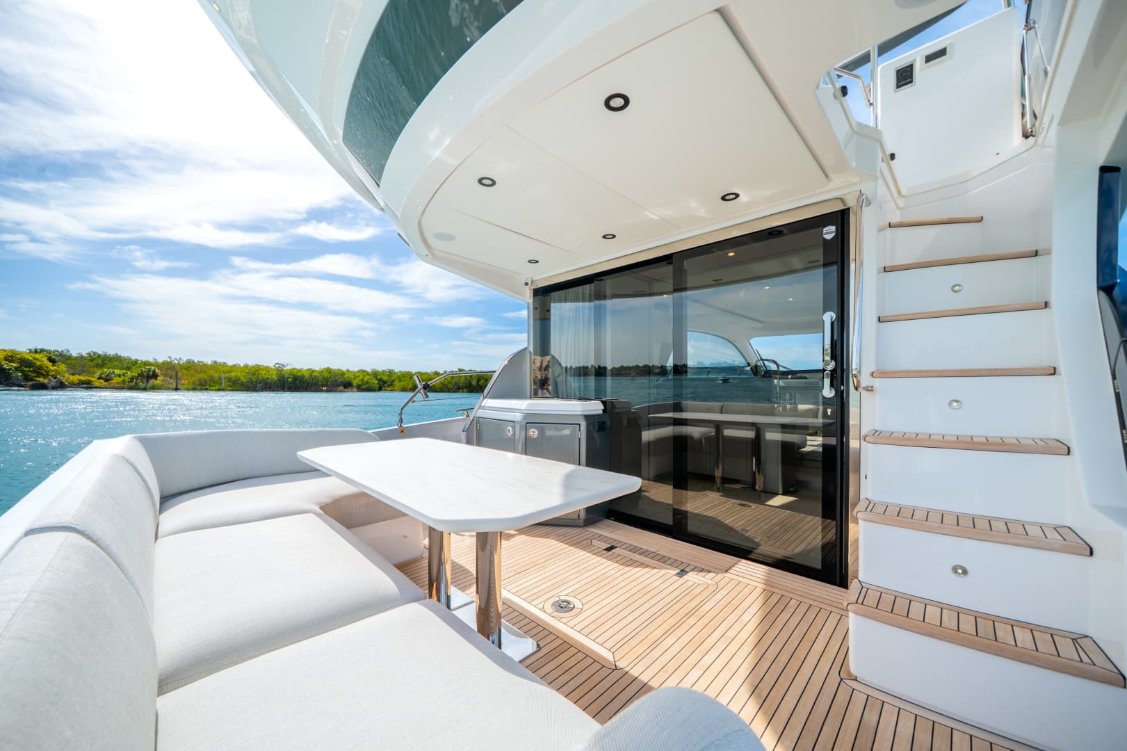 2024 Azimut 53 FLY - Image 7