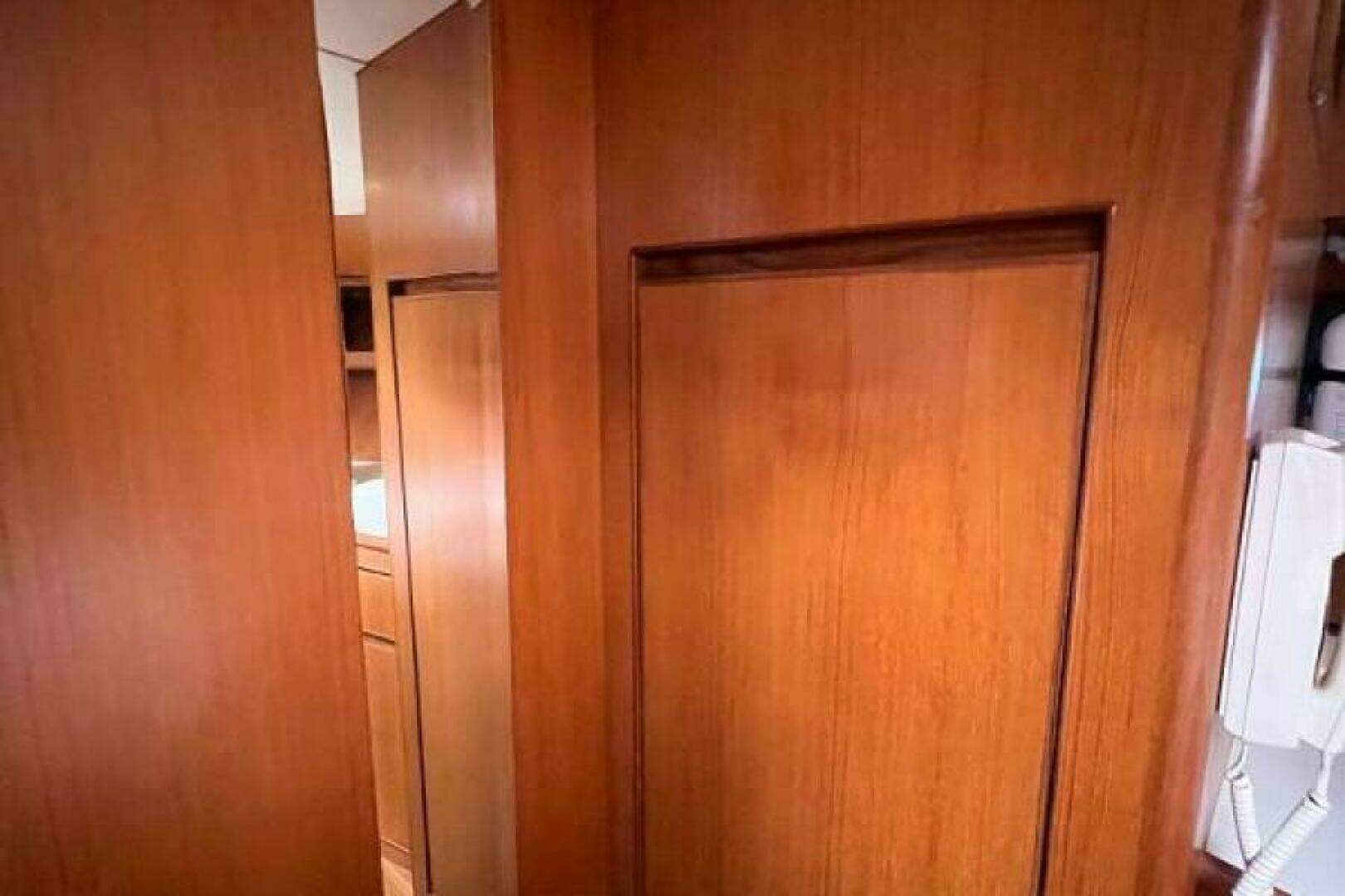 1998 Hyatt 51 Aft Cabin MY - Image 64