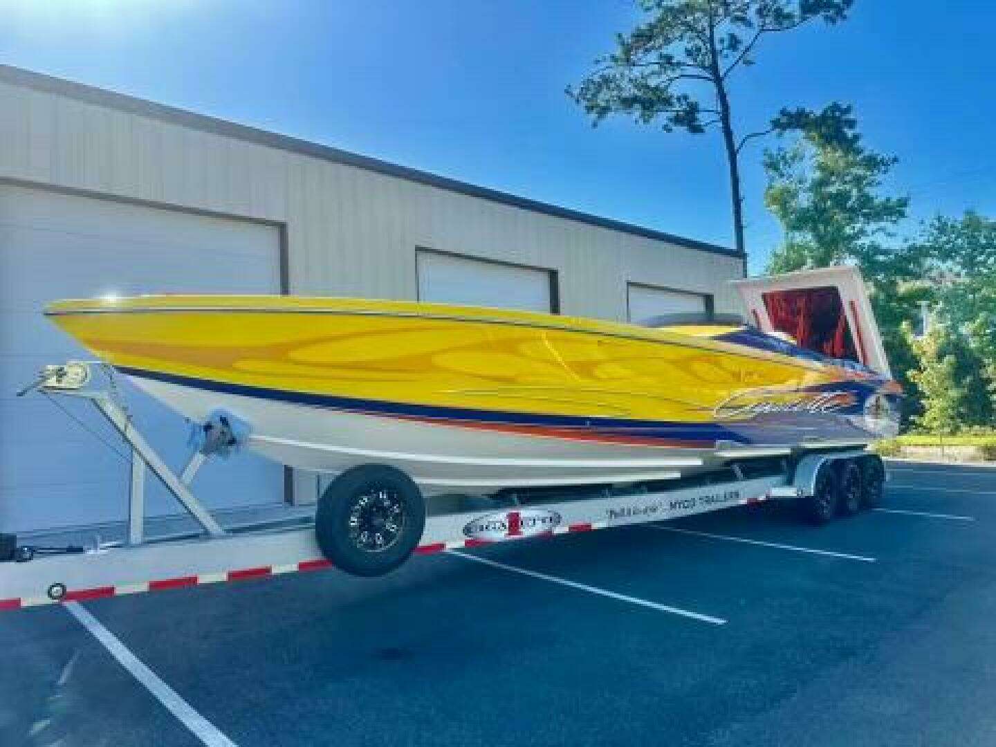 2005 Cigarette 39 Top Gun UNLIMITED - Image 2
