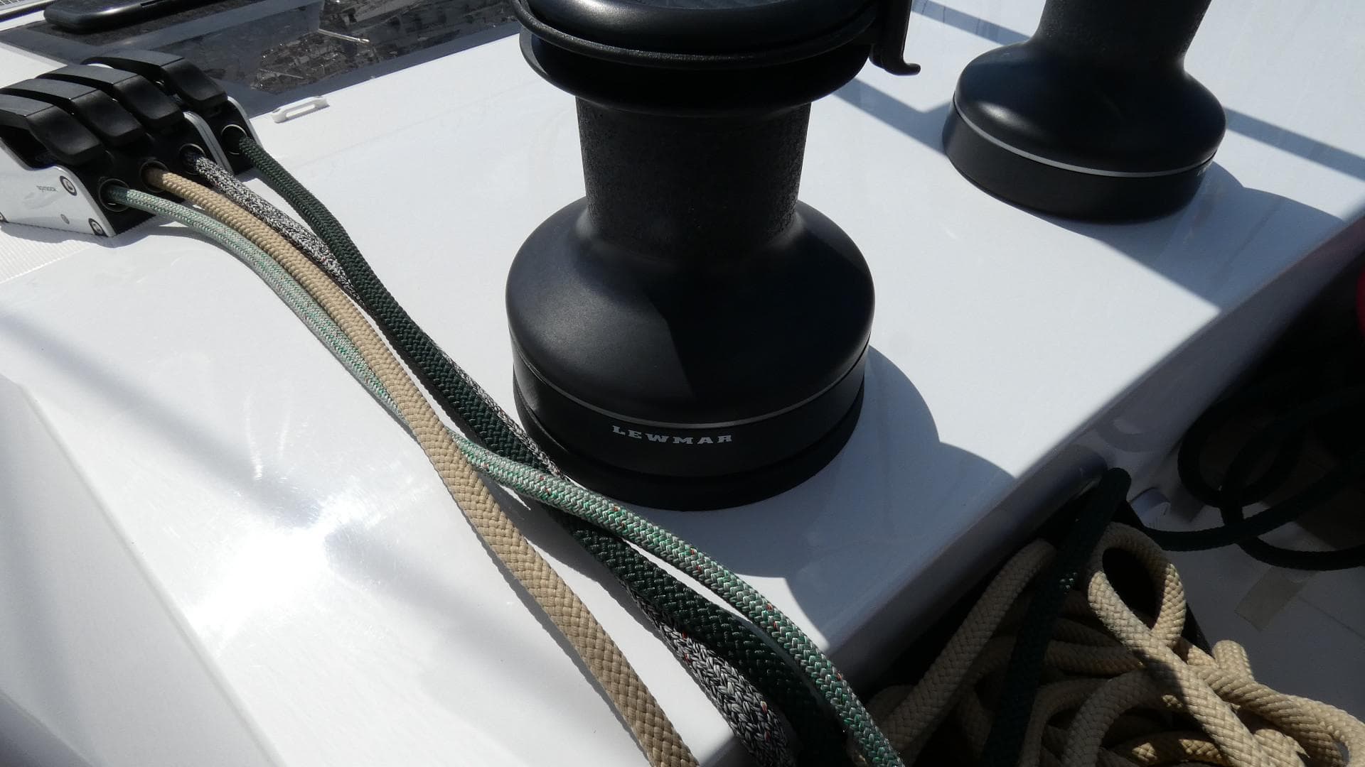 Nautitech 46 Fly 2019: Winch and ropes on deck.