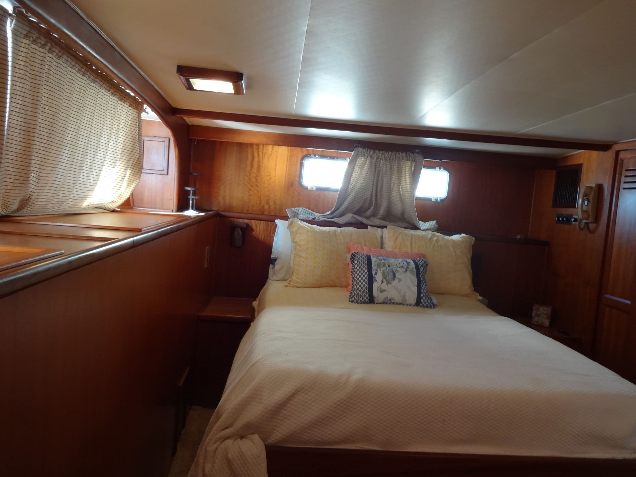 1977 Hatteras 53 Motor Yacht - 64