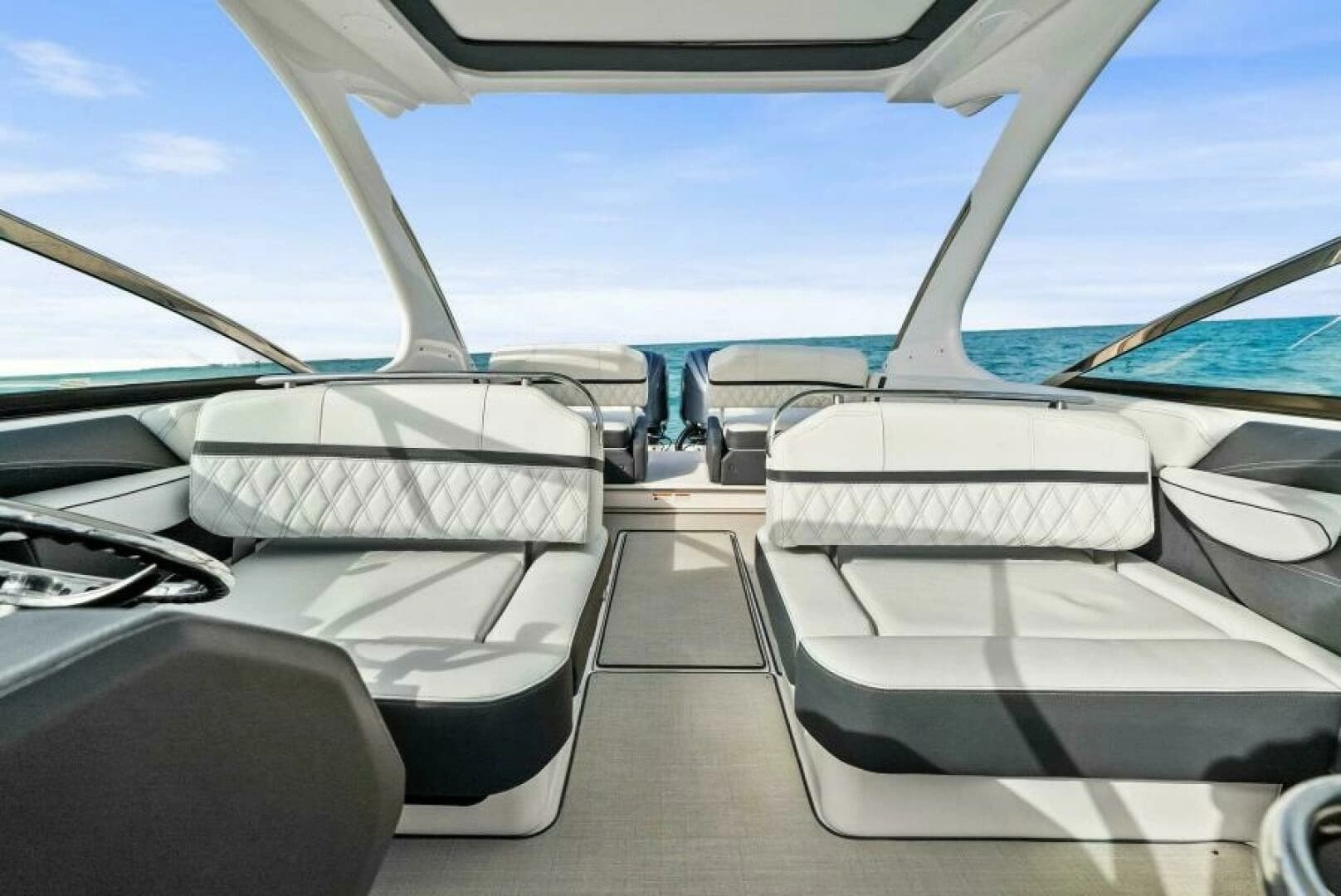 2023 Regal 29 OBX - Image 15