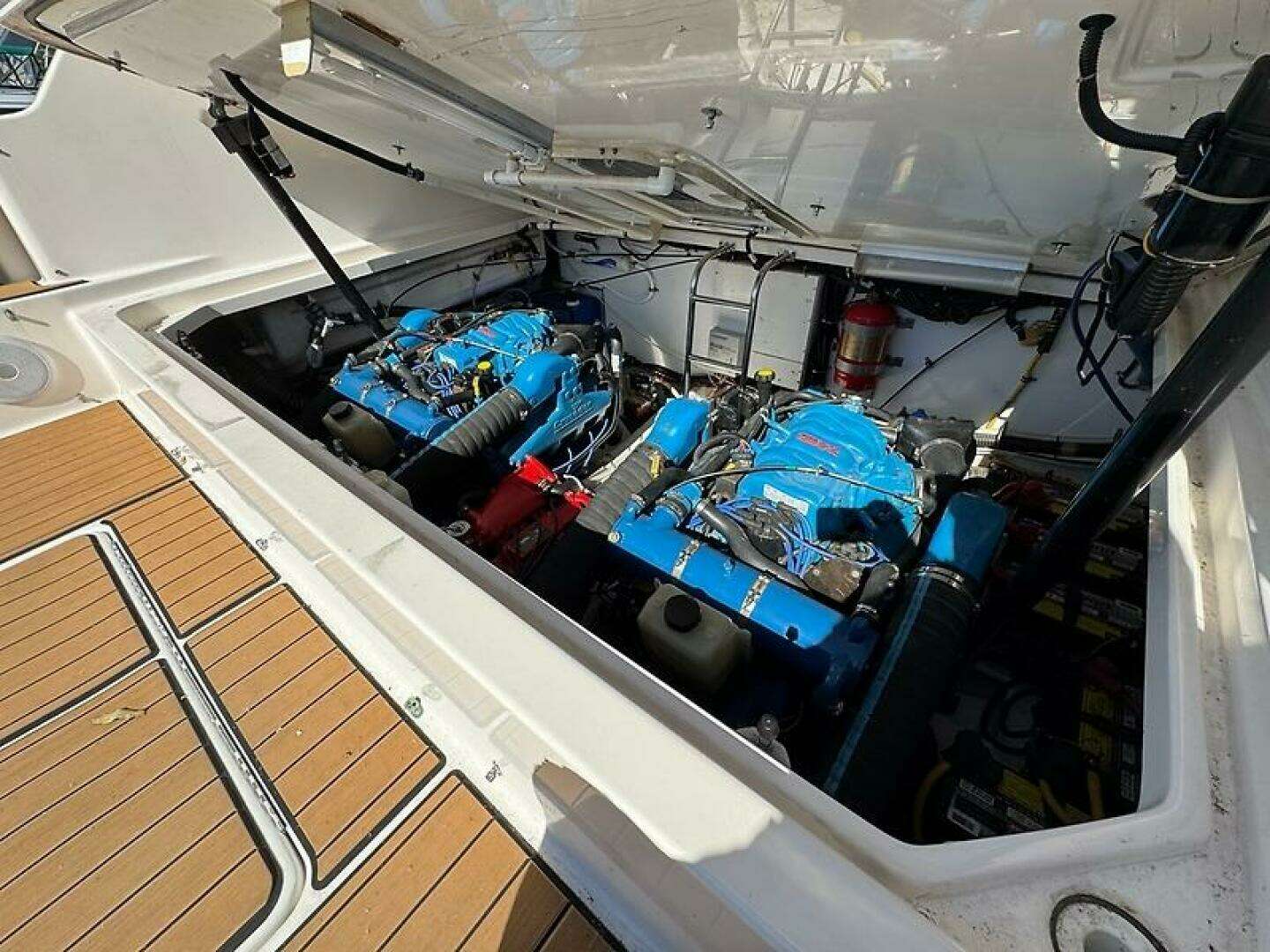 2000 Tiara Yachts 3500 Open - Image 18