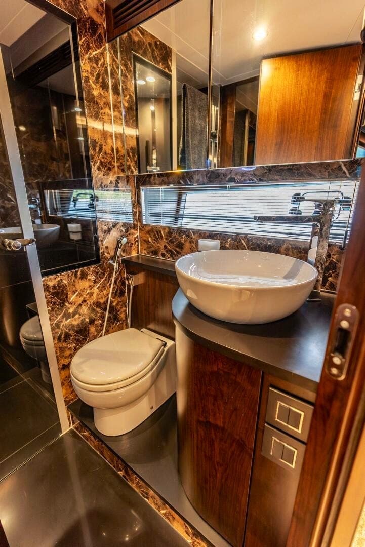 2019 Fairline — - Image 25